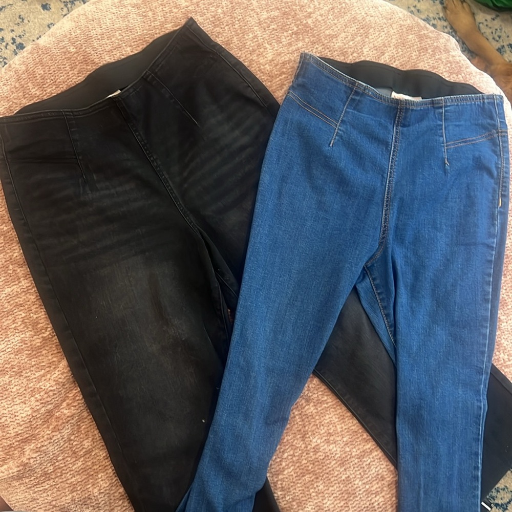 Lot of 2 Knox Rose Jeans